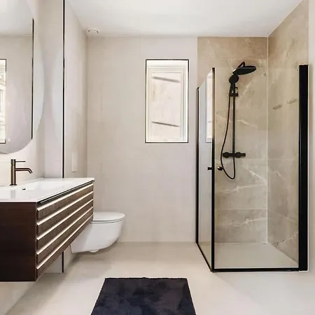 Dinbnb L 2 Etasjers Toppleil L 2 Privat Balkonger L Ny 2024 Apartment Bergen