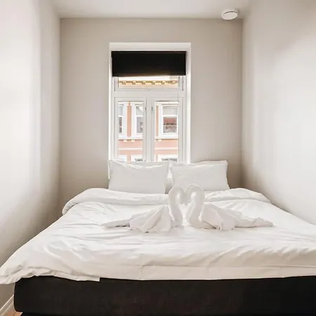 Dinbnb L 2 Etasjers Toppleil L 2 Privat Balkonger L Ny 2024 Apartment Bergen