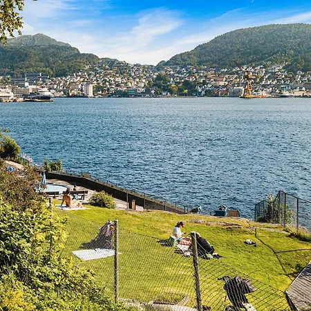 Dinbnb L 2 Etasjers Toppleil L 2 Privat Balkonger L Ny 2024 Apartmán Bergen